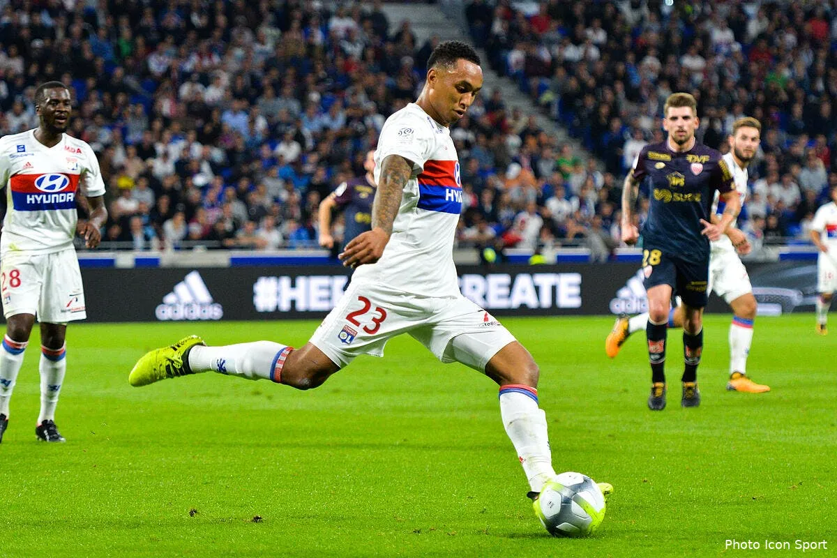 ol les joueurs de lyon choisissent leurs matches un ancien accuse iconsport icon poy 230917 08 17194569