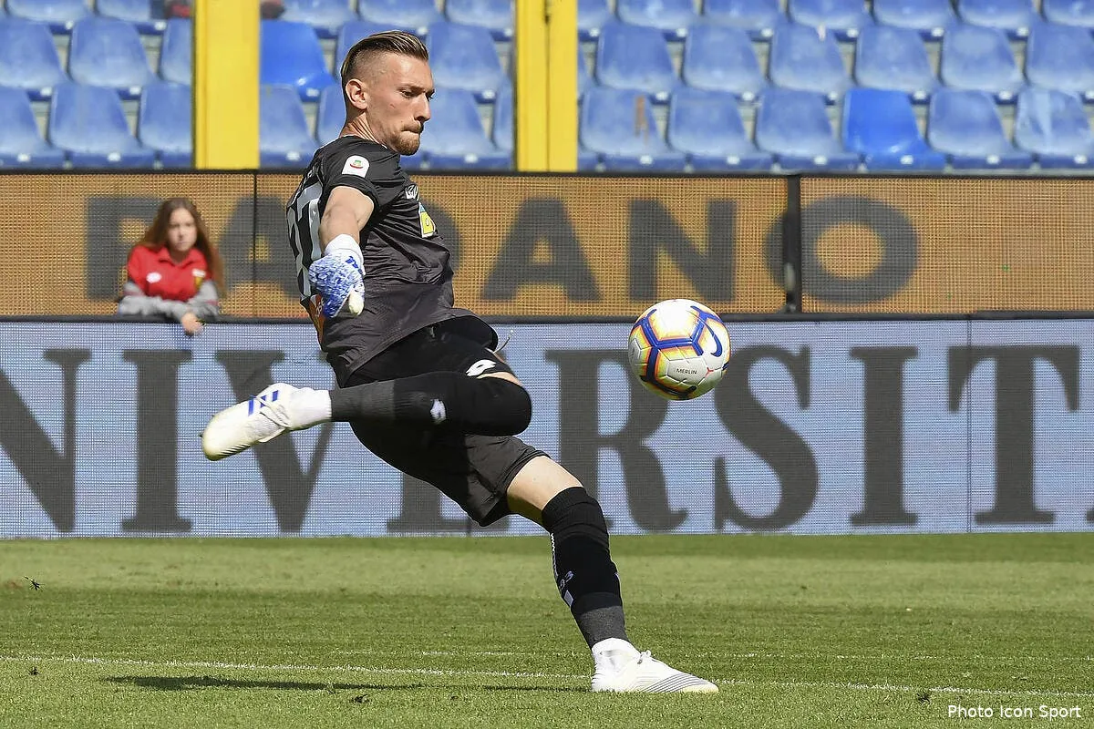 ol lopes gorgelin lyon anticipe le depart d un gardien au mercato radu254199