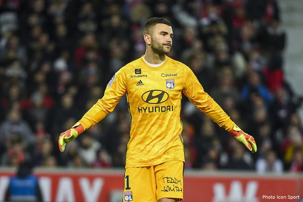 ol lopes sur le banc face au psg rudi garcia a ose icon alc 080320 45 102289149