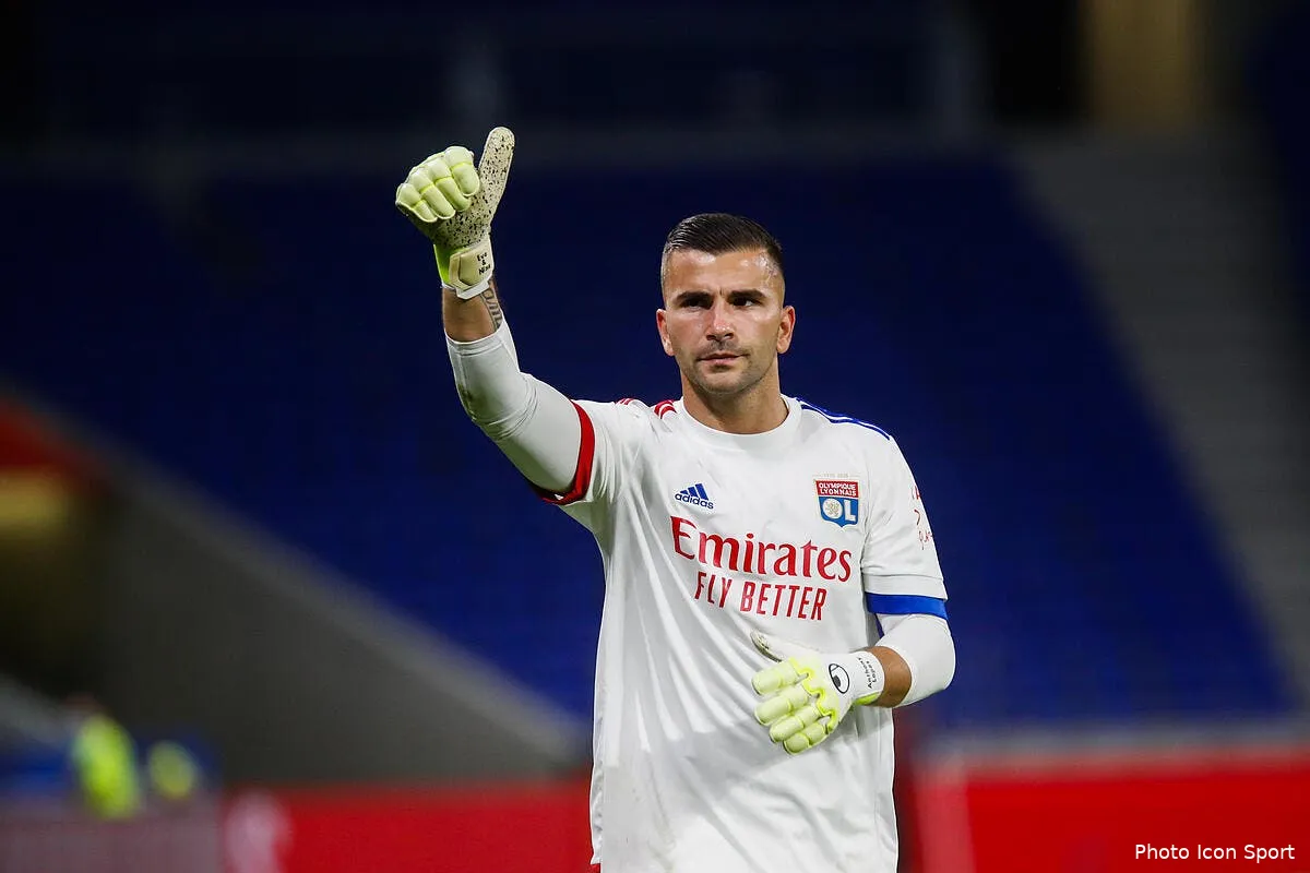 ol lopes va provoquer un drame pierre menes voit rouge icon 25i2068 copie 300023