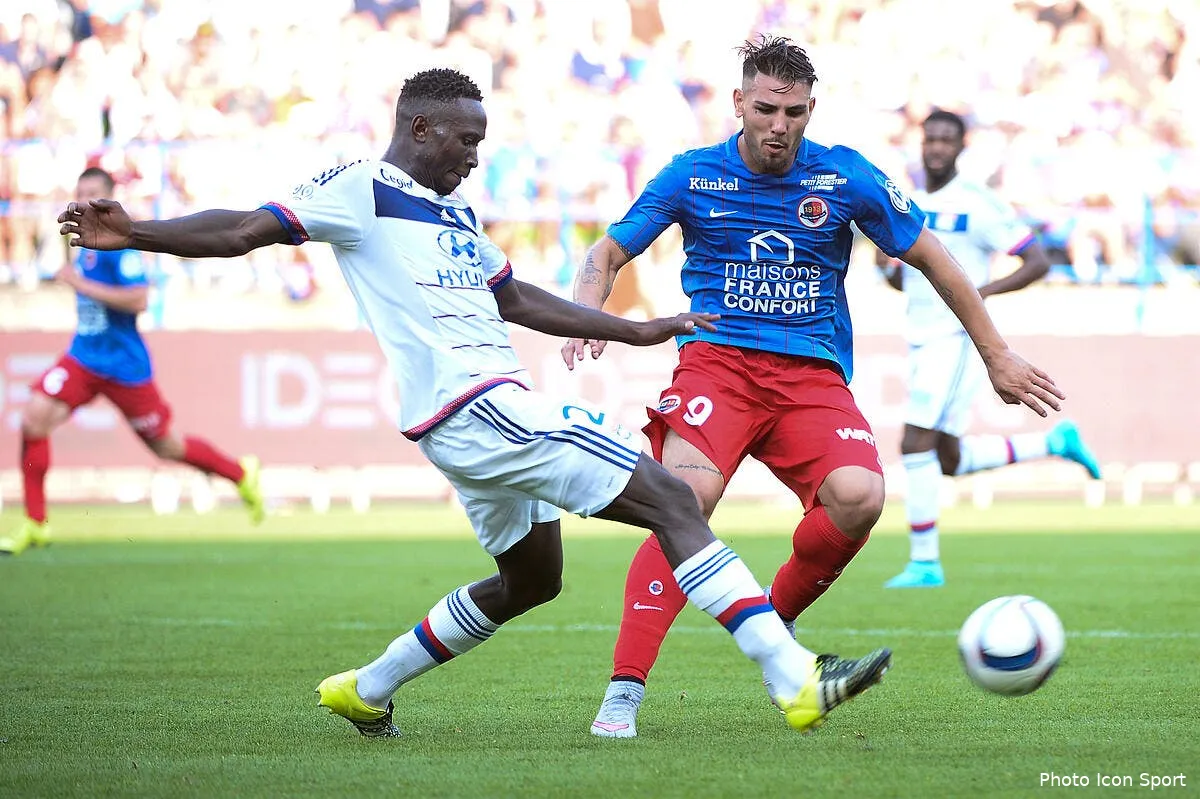 ol lyon a pense a andy delort mais iconsport nlg 290815 17 154151942