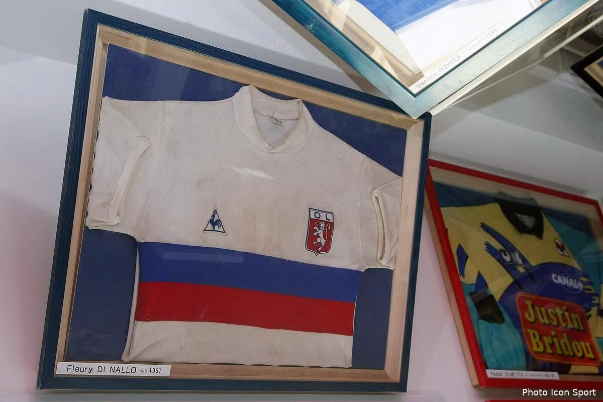 ol lyon aura un vrai musee et pas un grenier a partir du 30 mai iconsport guy 250309 82 15220131