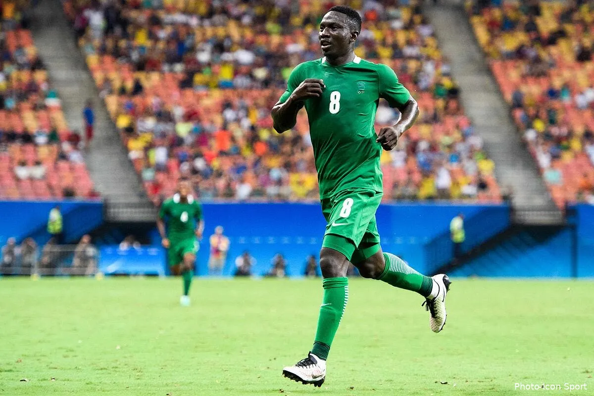 ol lyon cible un grand espoir nigerian au mercato iconsport bbb 040816 93 05 1181656