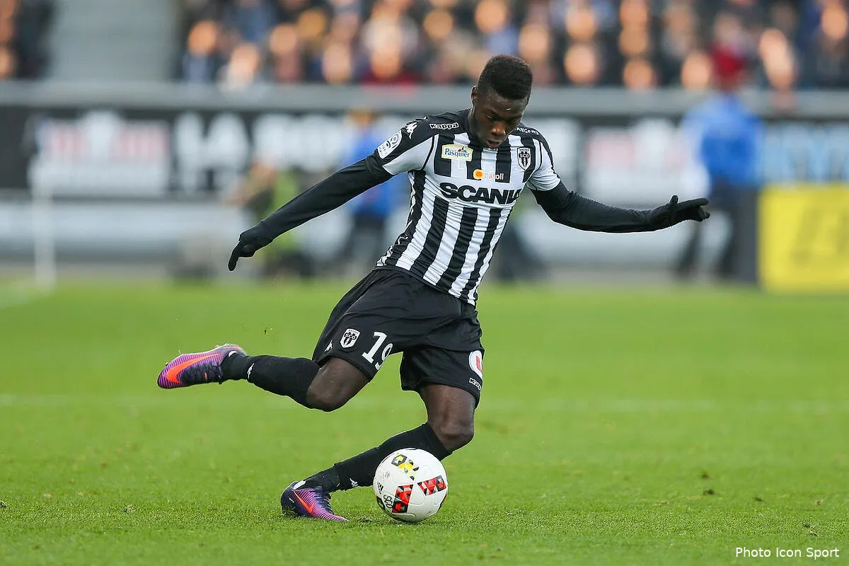 ol lyon deja distance dans le dossier nicolas pepe iconsport vim 271116 93 48164424