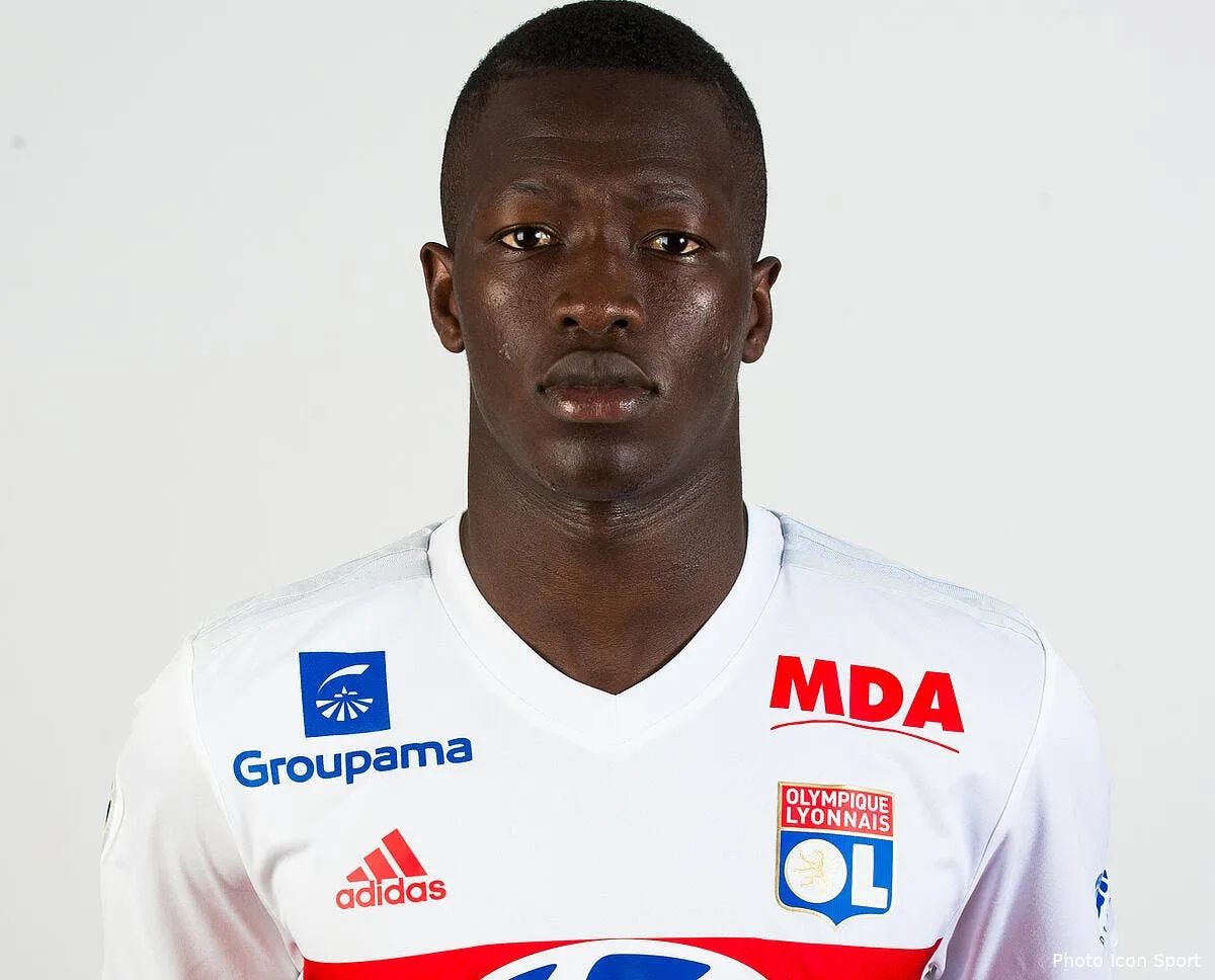 ol lyon devoile pourquoi pape cheikh diop a signe au mercato pape cheikh diop200889