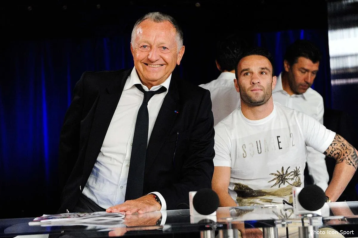 ol lyon est deteste valbuena cible jean michel aulas icon jpt 110815 02 23284369