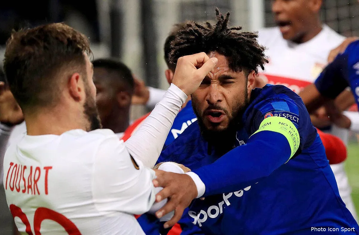 ol lyon muscle ton jeu c est le message avant ol everton iconsport icon 33362546198333