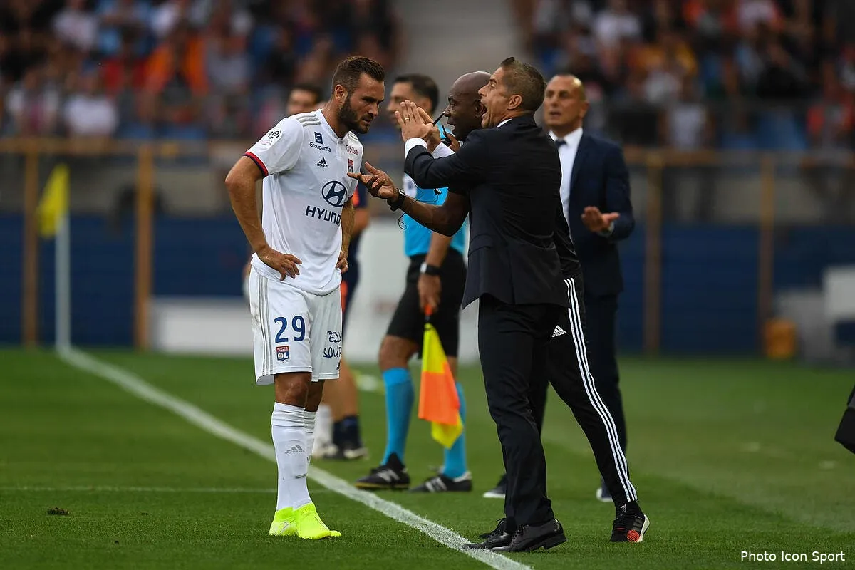 ol lyon n est plus d attaque tousart accuse sylvinho sylvinho 4264769