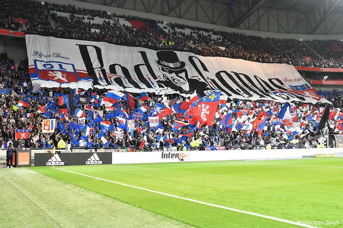 ol lyon pret a remettre des barrieres si les supporters derapent barriere ol179162