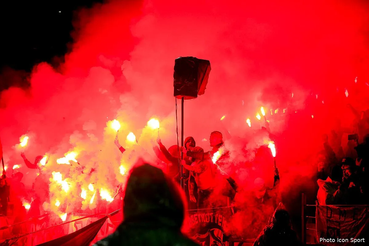 ol lyon promet des sanctions contre ses fumeux supporters icon mg 9055 copie270789