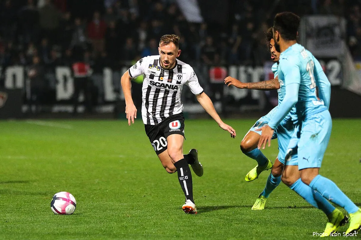 ol lyon se fait souffler des idees inattendues au mercato icon lem 221218 08 15241271