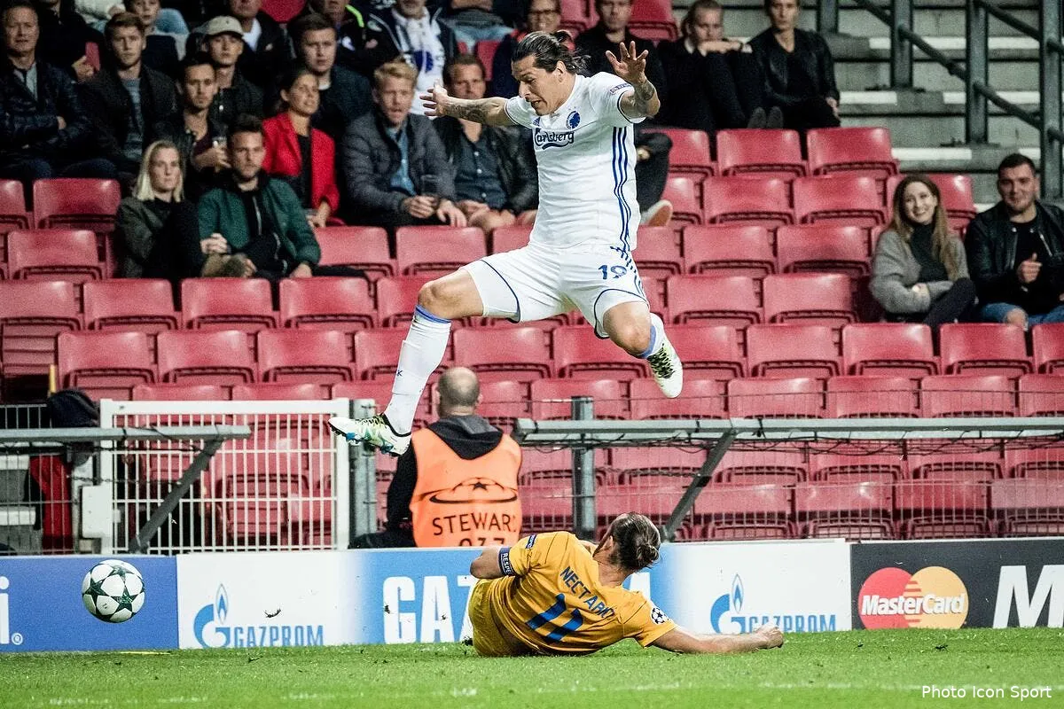 ol lyon supervise en douce un attaquant de copenhague iconsport pho 160816 10 14156262