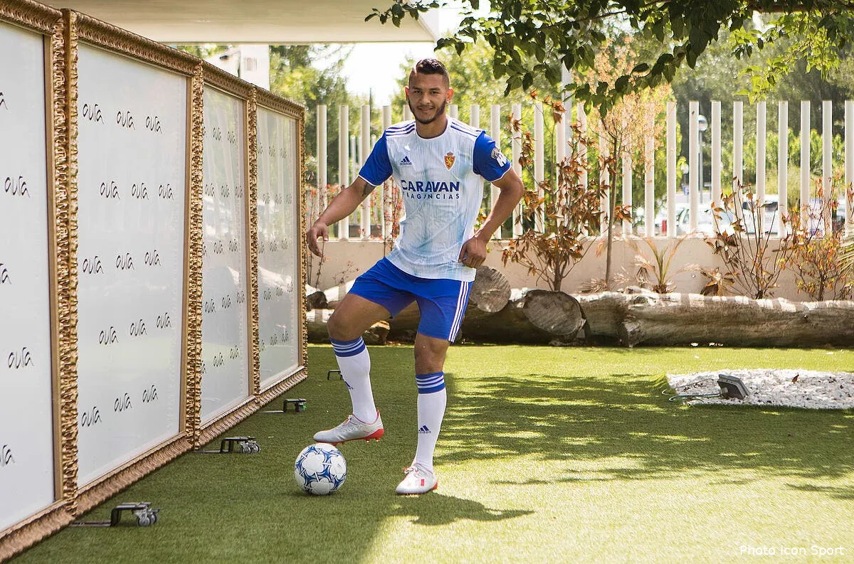 ol lyon sur luis suarez c est 11 me icon ecommercefotos ecommerce2 98750271287429