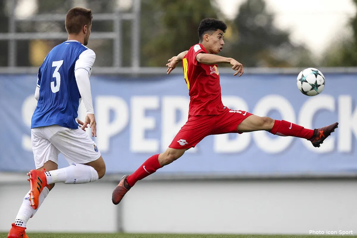 ol lyon va se renforcer en bundesliga au mercato icon glo 011117 08 45257285