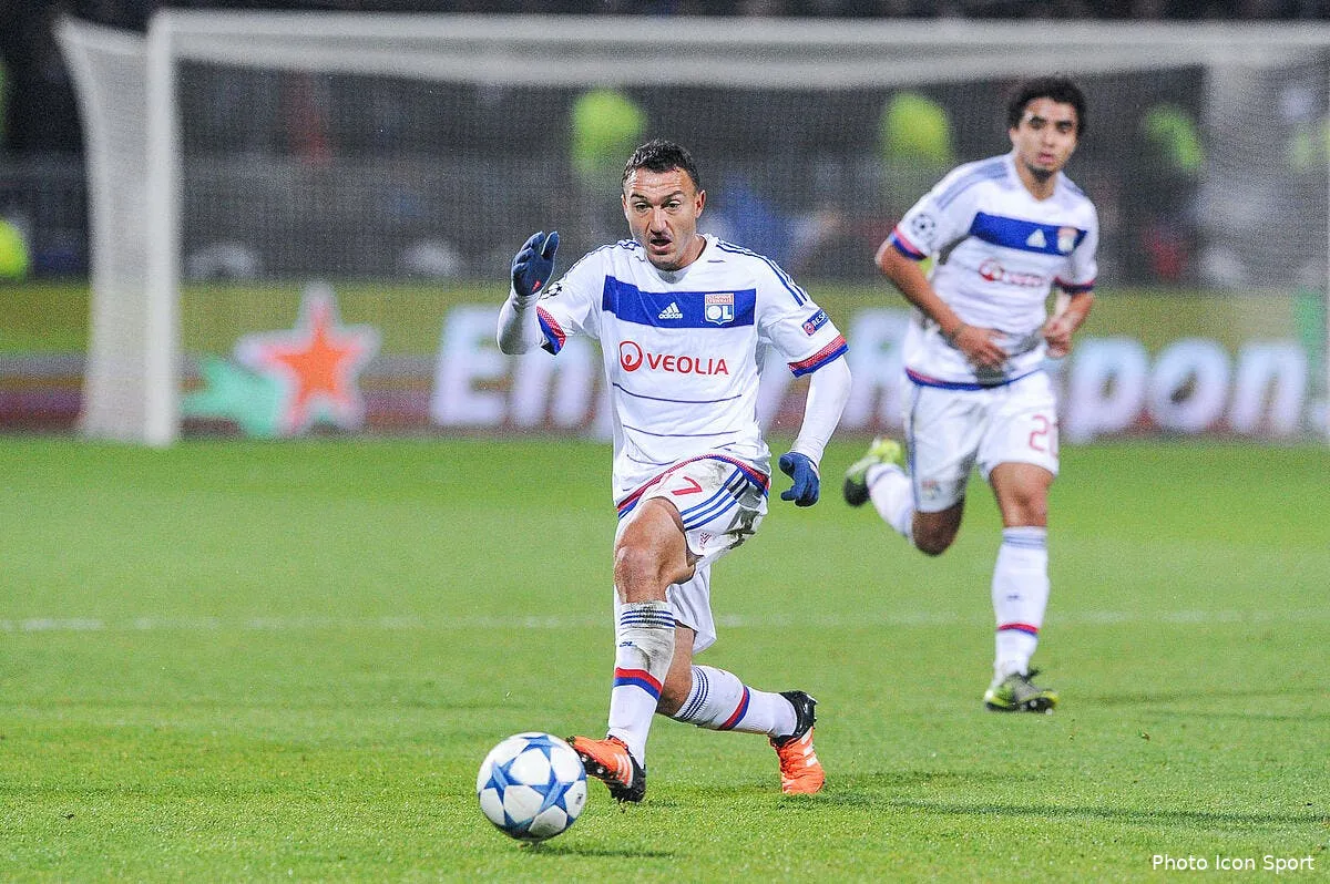 ol malbranque vide son sac en quittant lyon iconsport jpt 241115 10 44146320