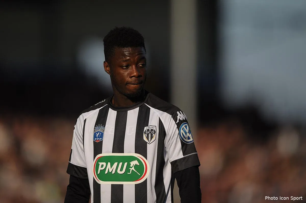 ol malgre bielsa lyon garde l avantage pour nicolas pepe iconsport fer 050417 11 38180790