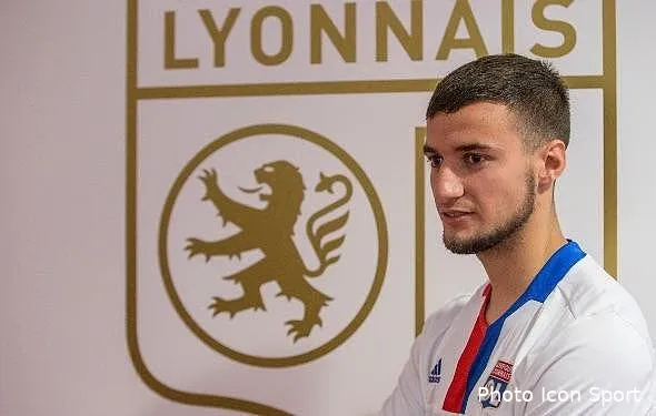 ol mammana entre pique et thiago silva mammana148662