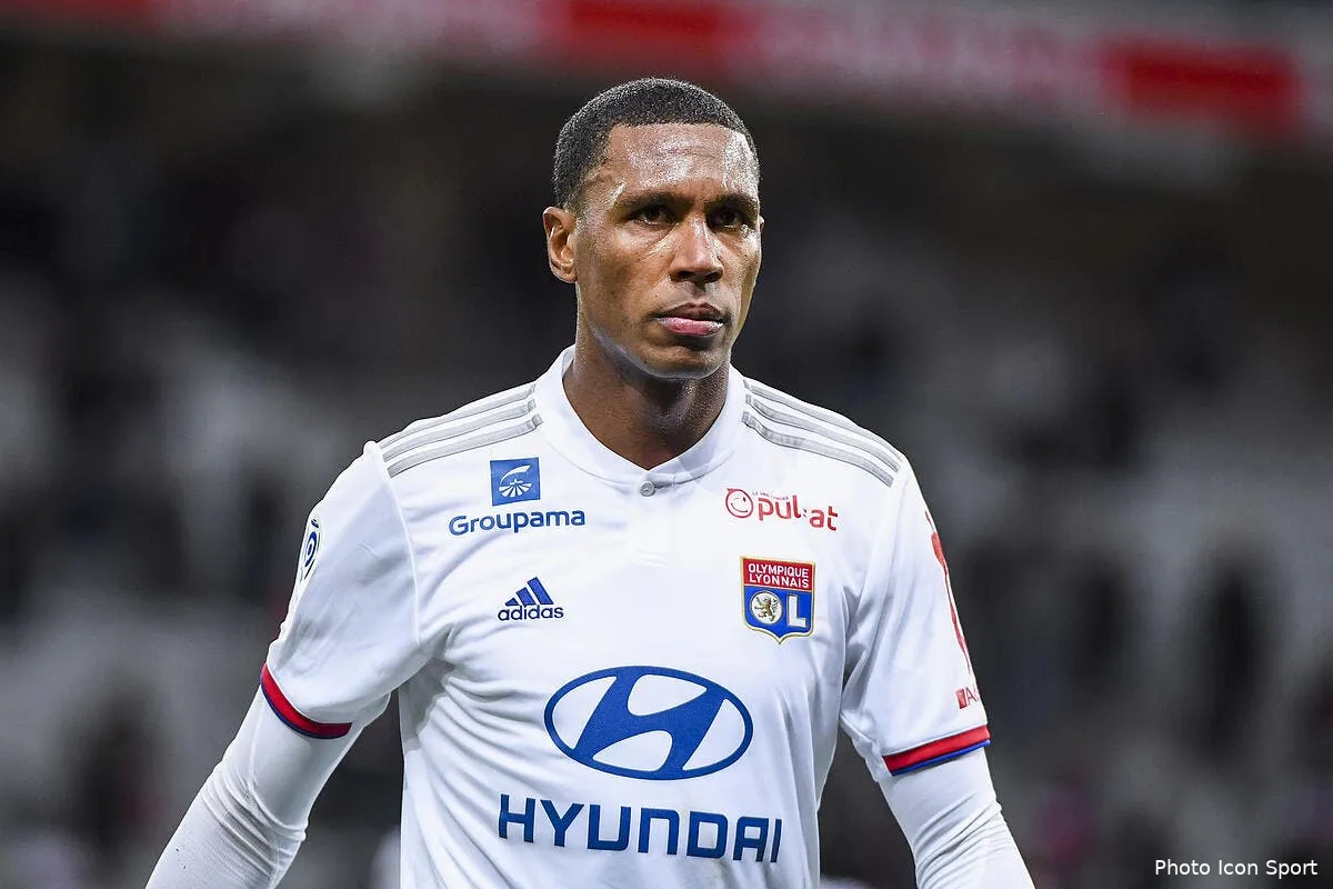 ol marcelo veut prolonger a lyon il a prevenu juninho icon alc 080320 45 187 303687