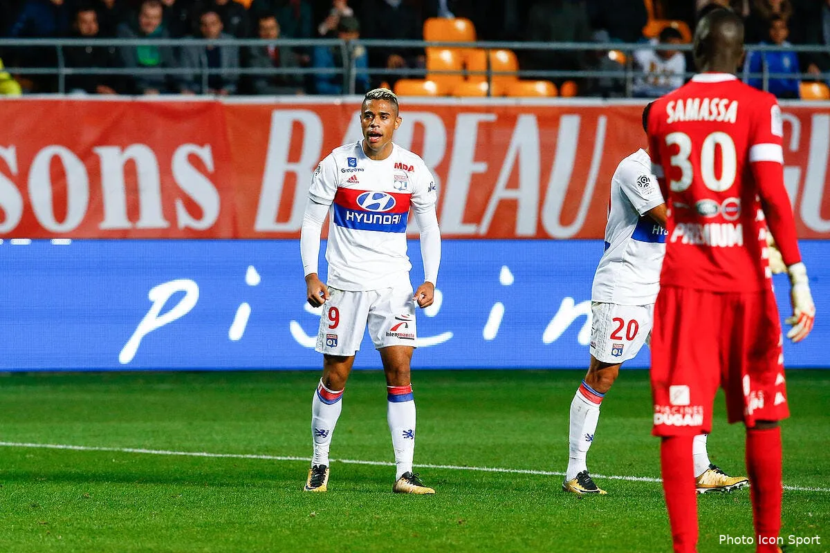 ol mariano trop perso la polemique qui enfle a lyon iconsport icon dyg 221017 10 04197499