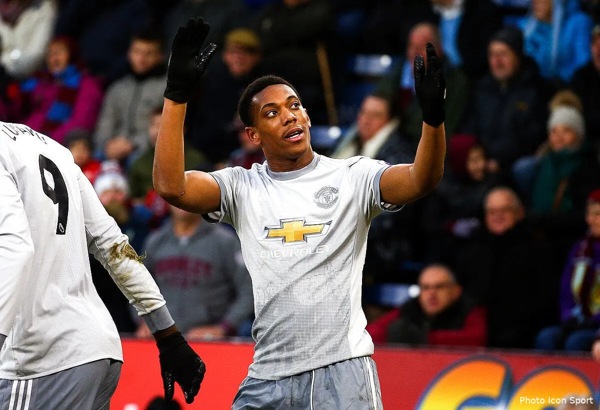 ol martial a l ol ca se complique deja au mercato icon 34552034216733