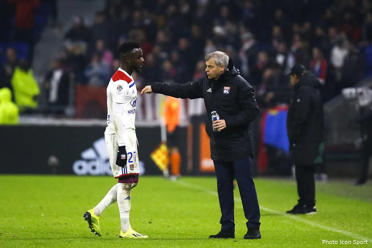 ol maxwel cornet rejette les promesses d un club anglais icon bia 231118 08 03242315