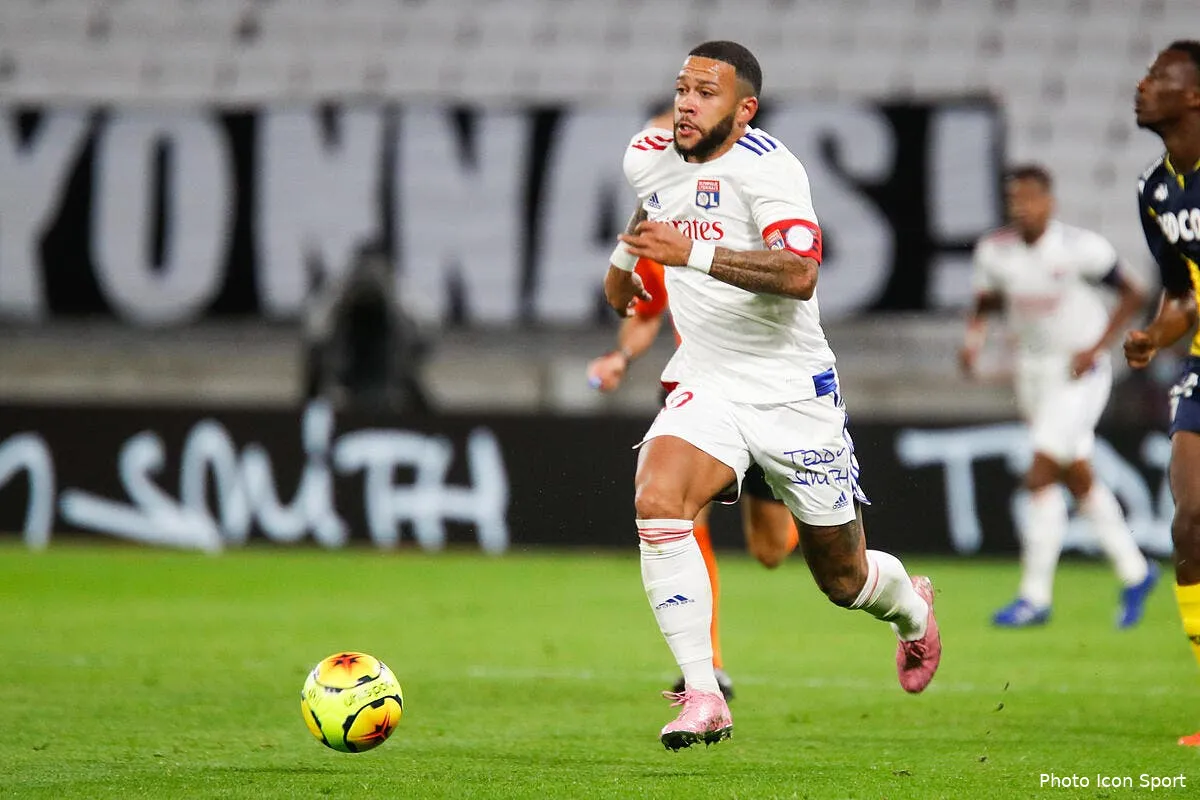 ol memphis depay envoie un message a garcia icon 25i9232 copie297679