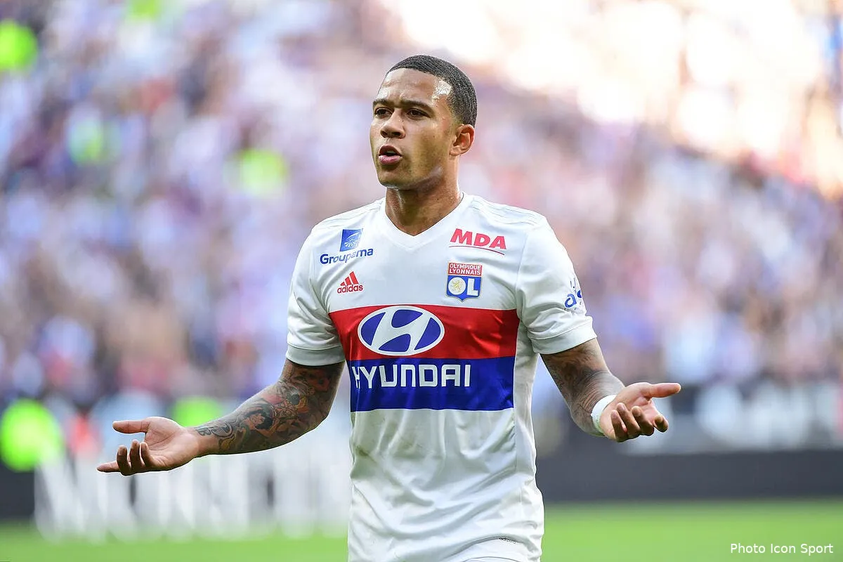 ol memphis depay met aulas dans tous ses etats depay 12210179