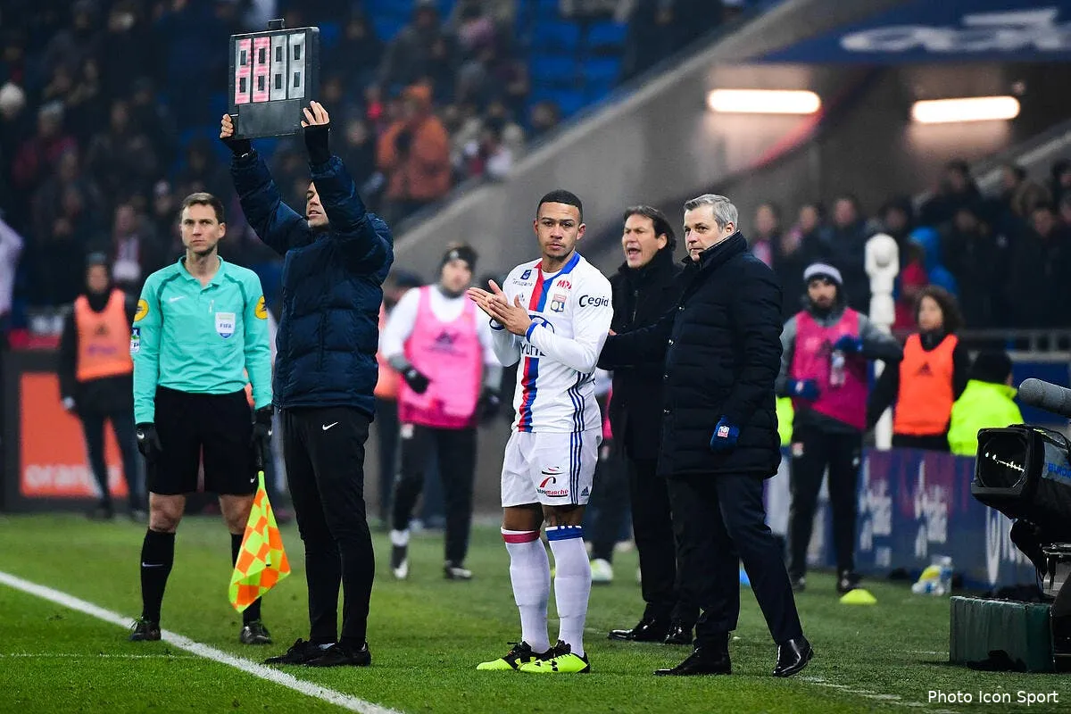 ol memphis depay peut il faire virer bruno genesio iconsport win 220117 08 30194555