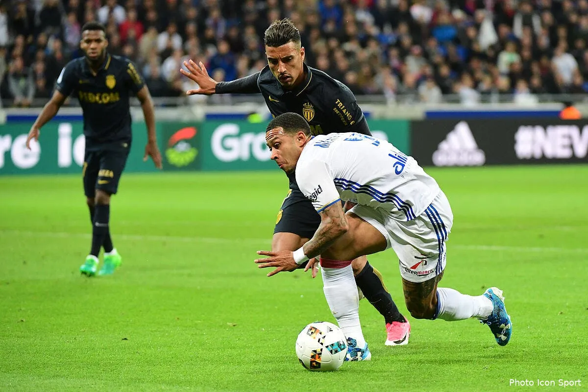 ol memphis depay se fait demolir quand meme iconsport win 230417 01 3495177806