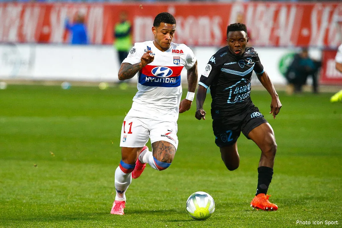 ol memphis enquille les buts c est pour ca qu il a ete recrute icon dyg 221017 02 08 1197381