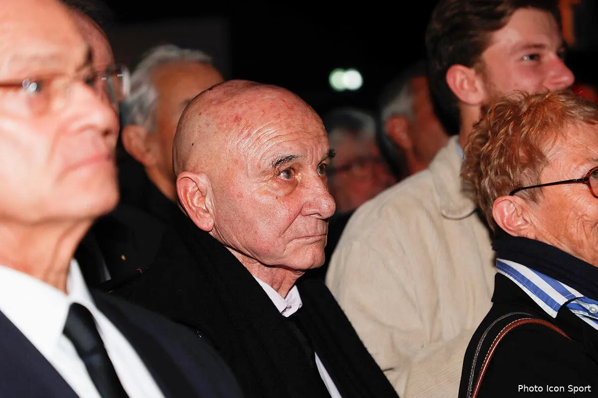 ol memphis se fout de lyon la legende de l ol craque icon bia 151219 45 31279641