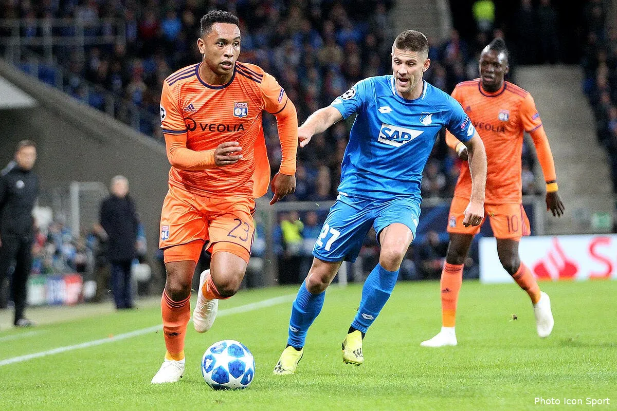 ol mino raiola offre un defenseur lyonnais au milan ac iconsport icon fir 231018 17 12236893