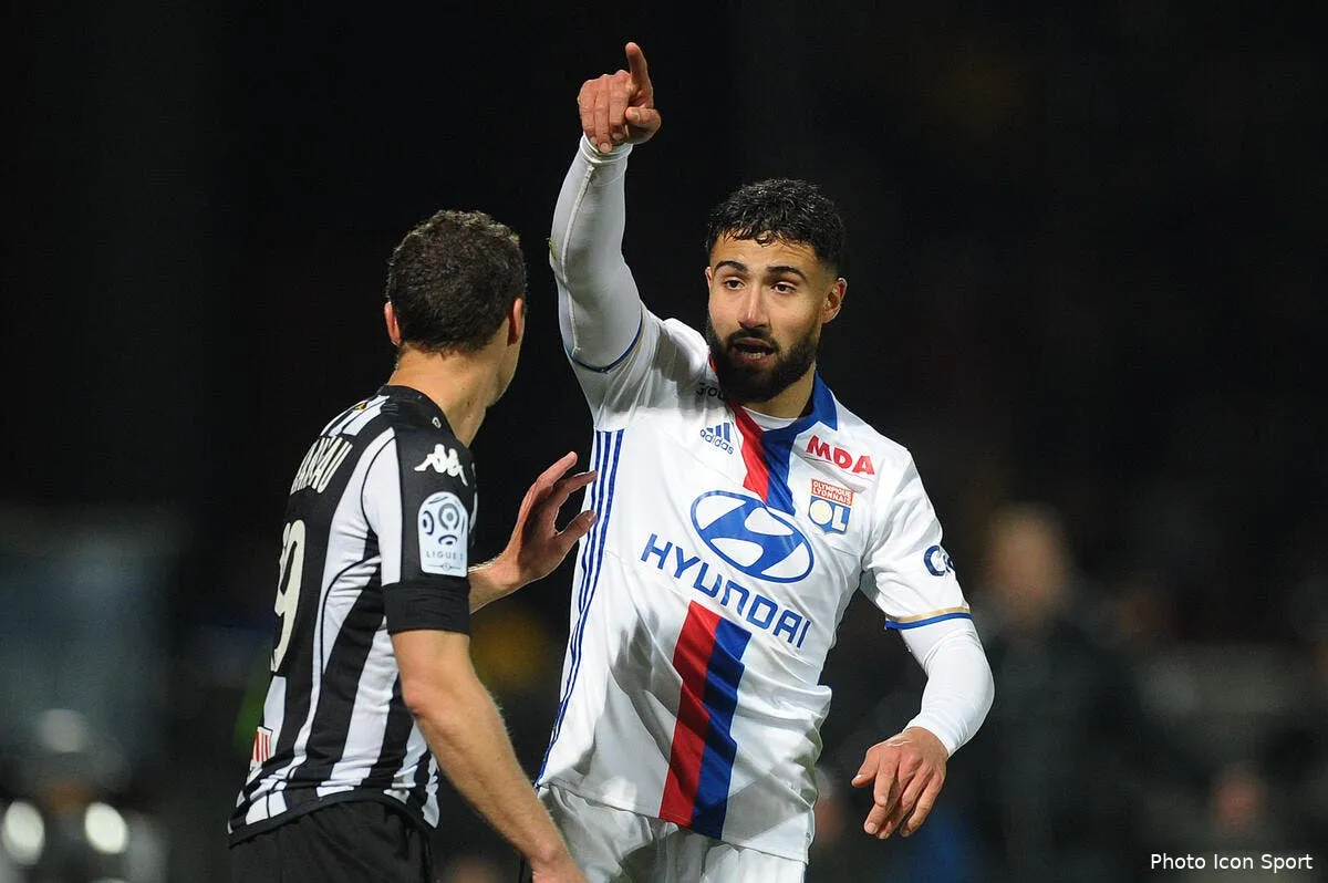 ol nabil fekir avant centre contre l ajax genesio a tranche iconsport fer 280417 10 24178260