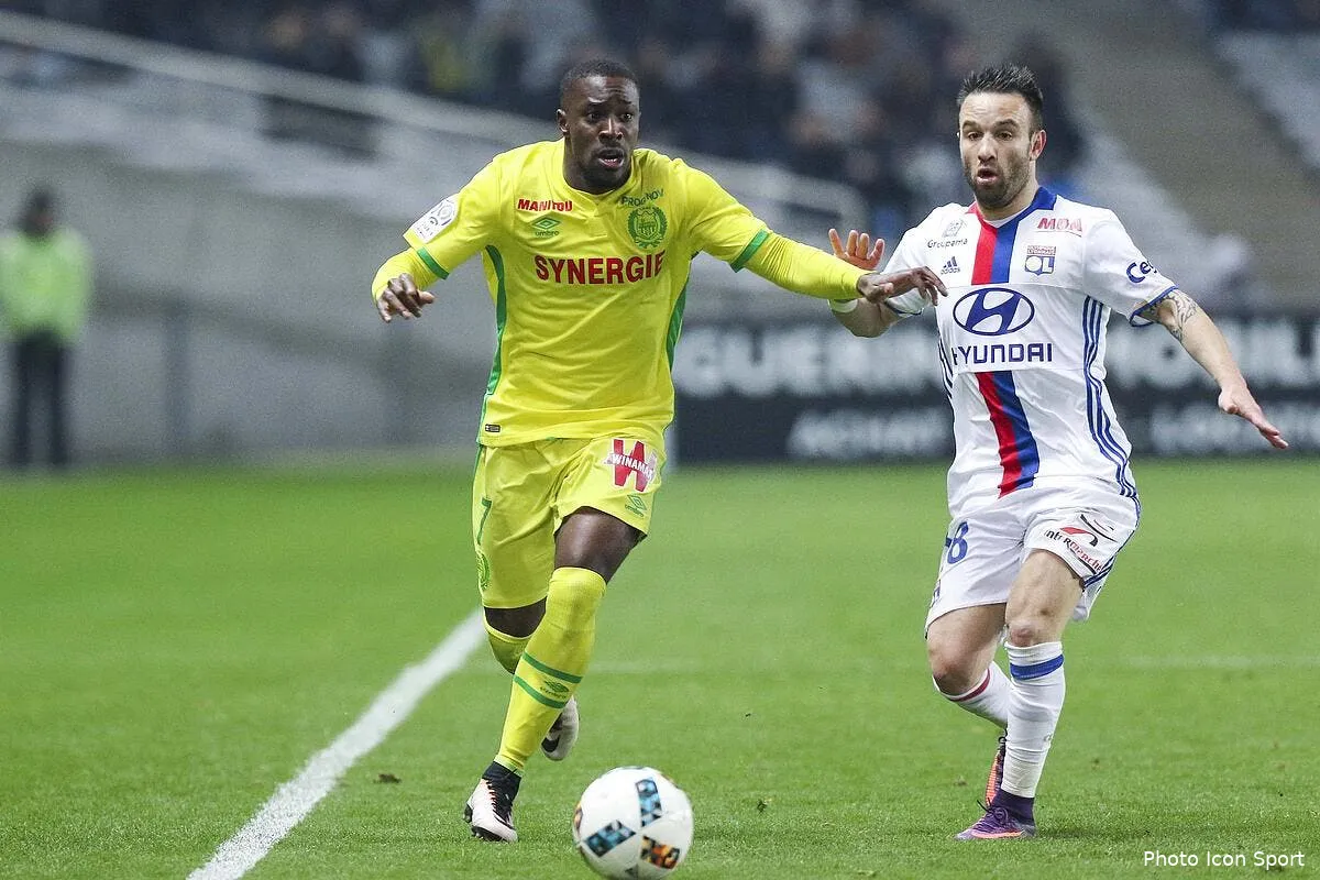 ol nantes chambre pour un penalty lyon repond iconsport lem 301116 17 11165082