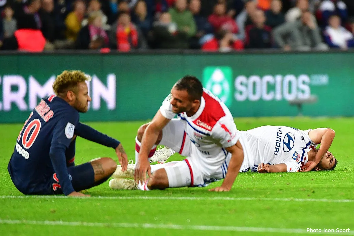 ol neymar aurait du prendre rouge l ol est venere iconsport icon win 071018 01 65440233019