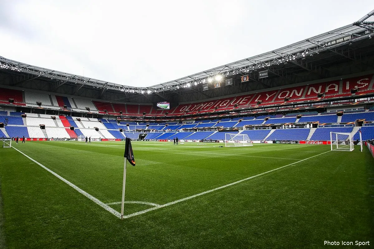 ol officiel lyon tient le successeur de cris iconsport icon gep 160518 11 16223657