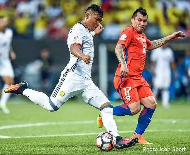 ol offre encore repoussee pour roger martinez mais ol roger martinez tres proche de debarquer a lyon iconsport pho 230616 93 17 1 147772147848