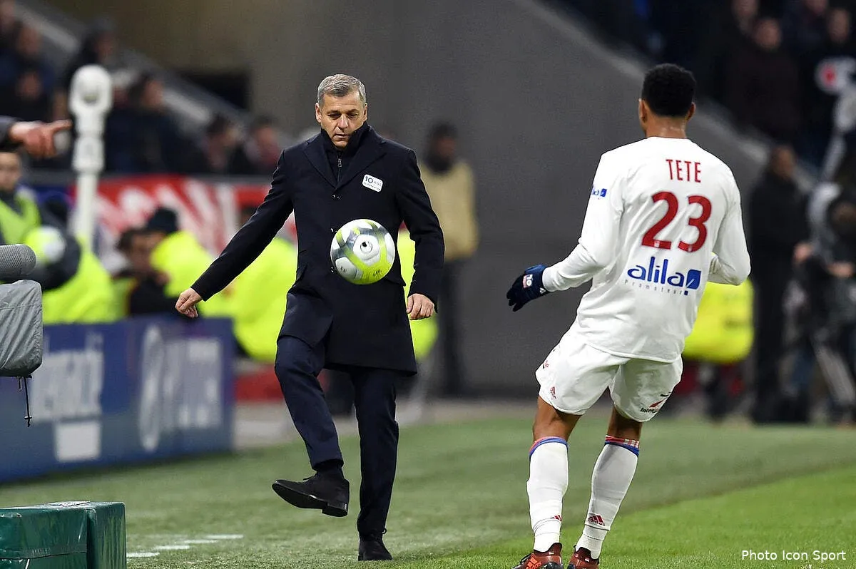 ol om ogcn pierre menes felicite les entraineurs iconsport icon dim 191117 05 16200789