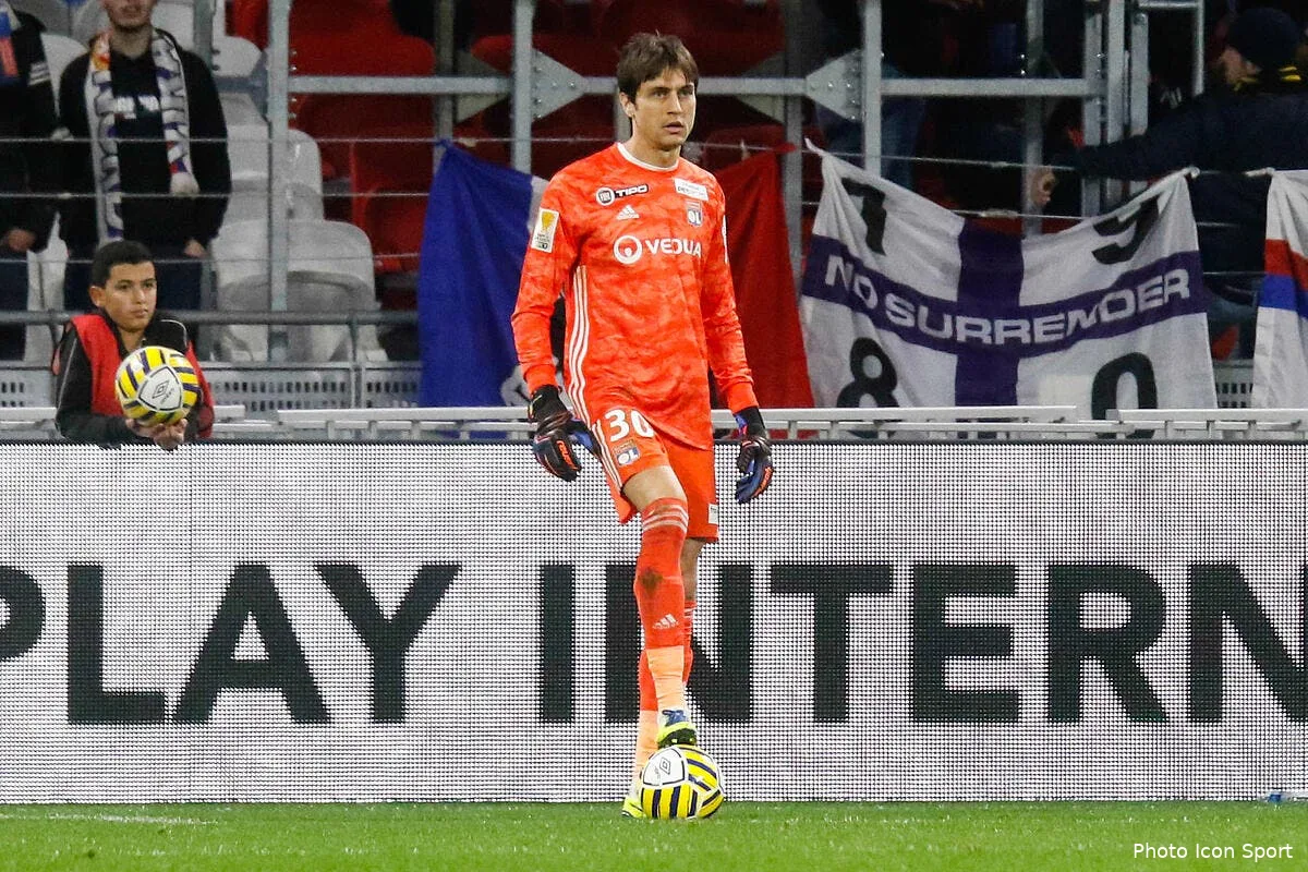 ol panique au mercato tatarusanu en rajoute une couche tatarusanu 4273167