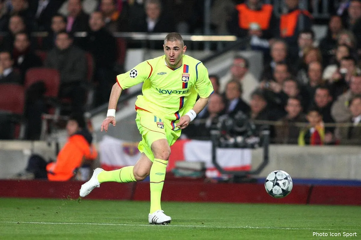 ol pas emballe par la star de l ol le barca a refuse benzema icon blo 110309 55 39245503