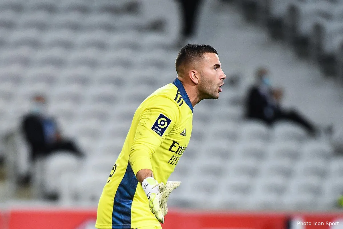 ol pierre menes agresse anthony lopes icon dib 011120 12 38 299921