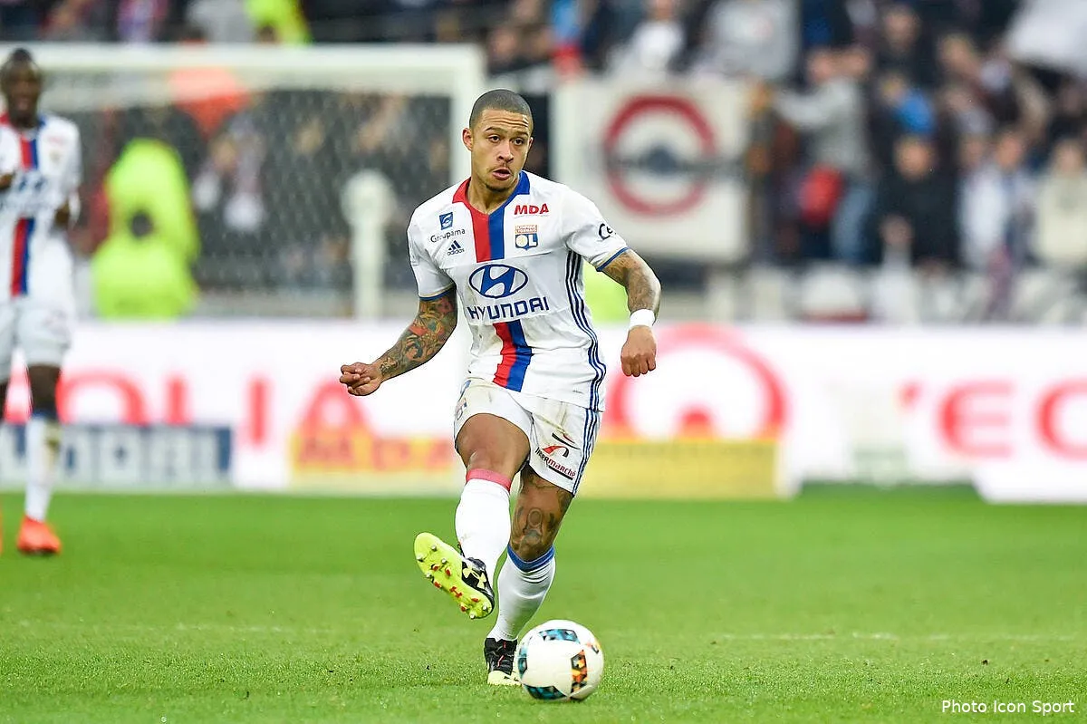 ol pierre menes bluffe par memphis et l attaque de lyon iconsport laf 260217 10 03173546