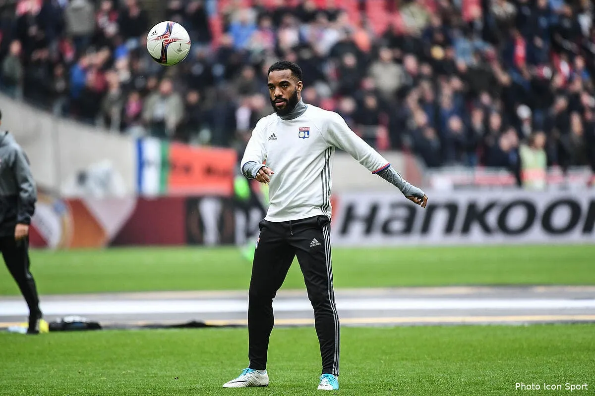 ol pierre menes comprend la position d aulas sur lacazette iconsport dib 040517 100 71184101