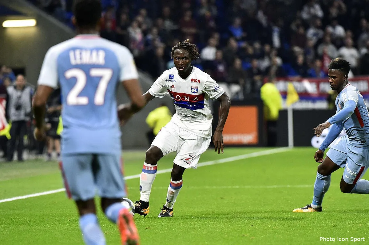 ol pierre menes detruit un joueur en une phrase iconsport icon laf 131017 05 16203251