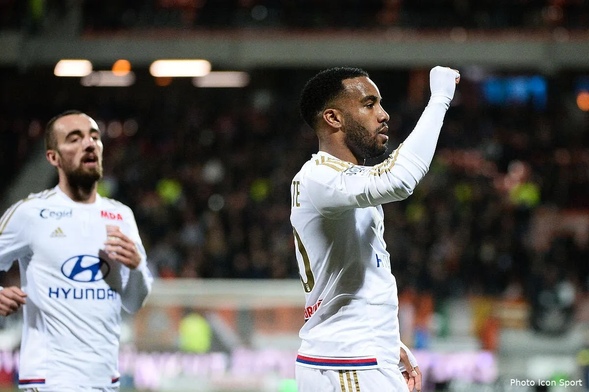 ol pierre menes voit bien lacazette a l euro au finish iconsport nlg 030416 212141040