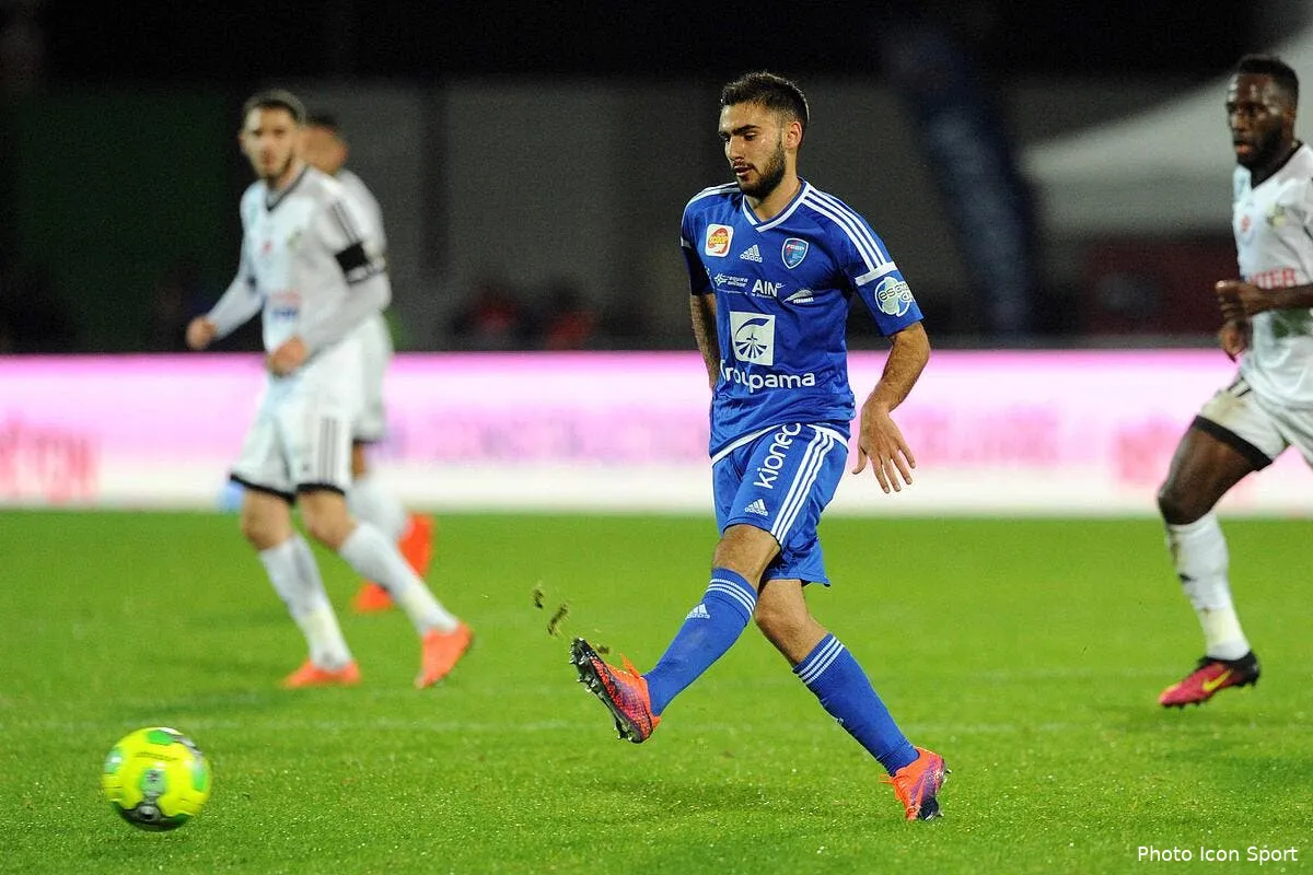 ol prete en l2 il refuse de revenir pour cirer le banc del castillo 1178198