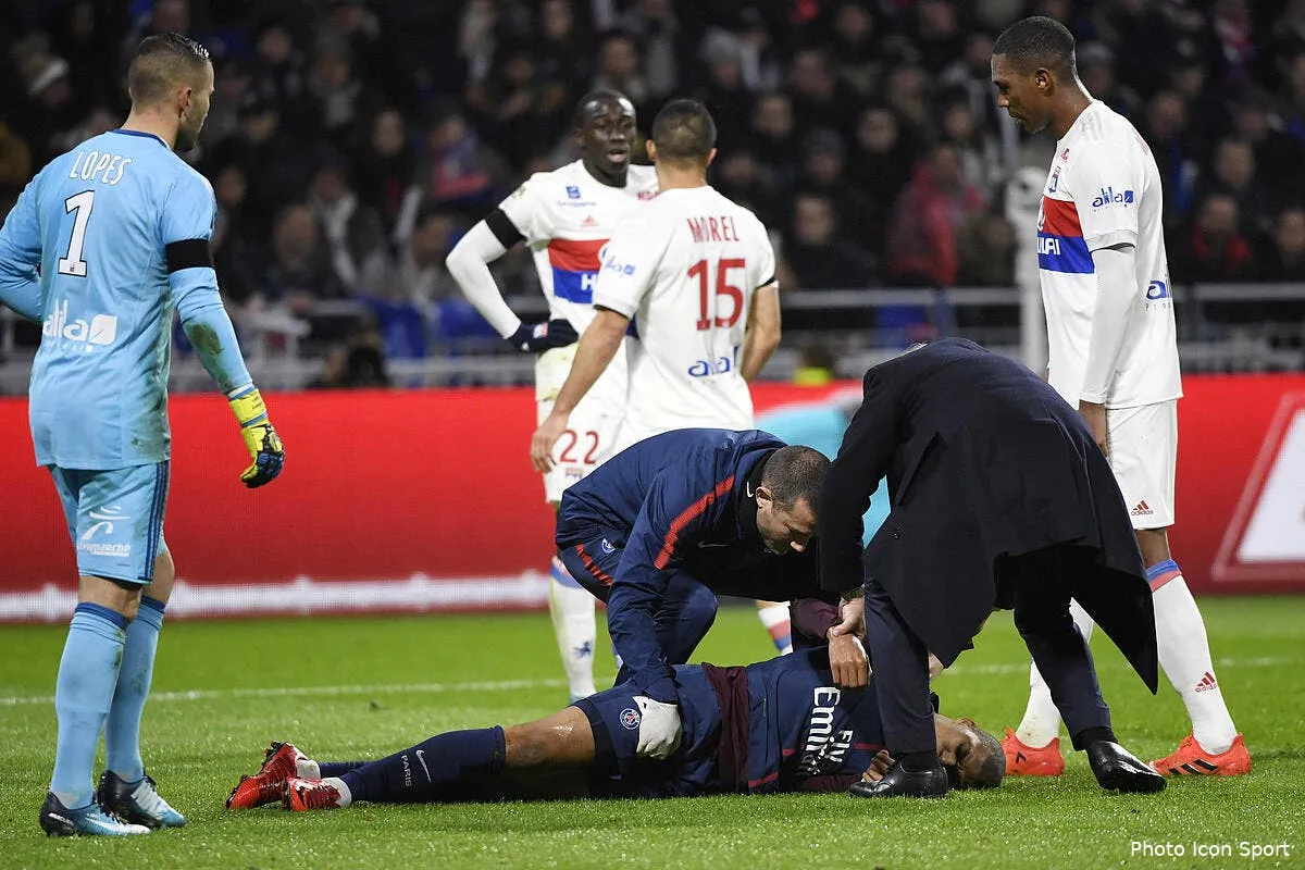 ol psg lopes sur mbappe du moment que je touche le ballon avant iconsport icon laf 210118 04 12207447