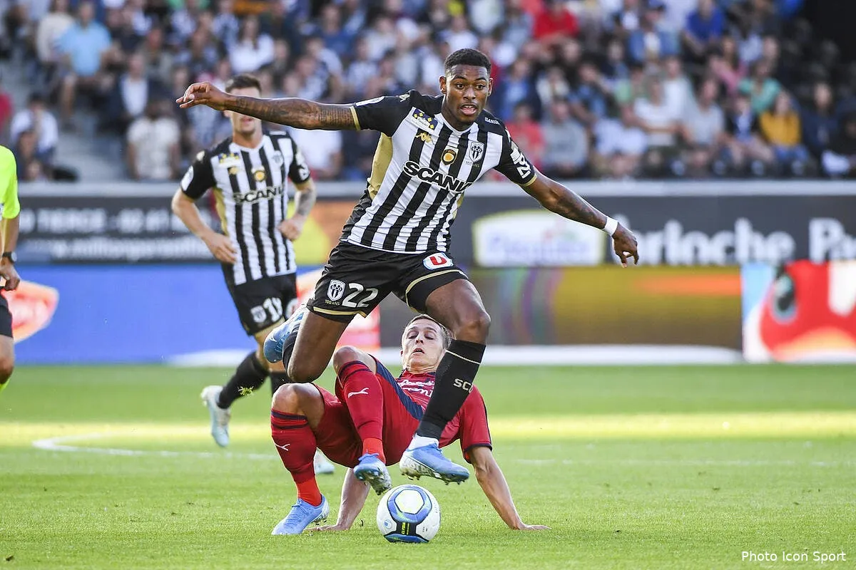 ol reine adelaide aligne contre angers le verdict tombe icon alc 100819 45 103261575