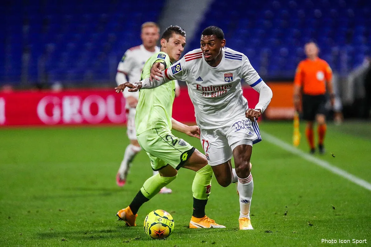 ol reine adelaide disjoncte la reponse cash de juninho icon 25i5870 copie293143