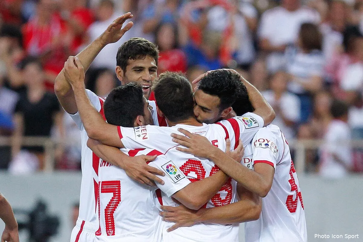 ol seville en match amical de gala a gerland iconsport mar 180514 88 4585653